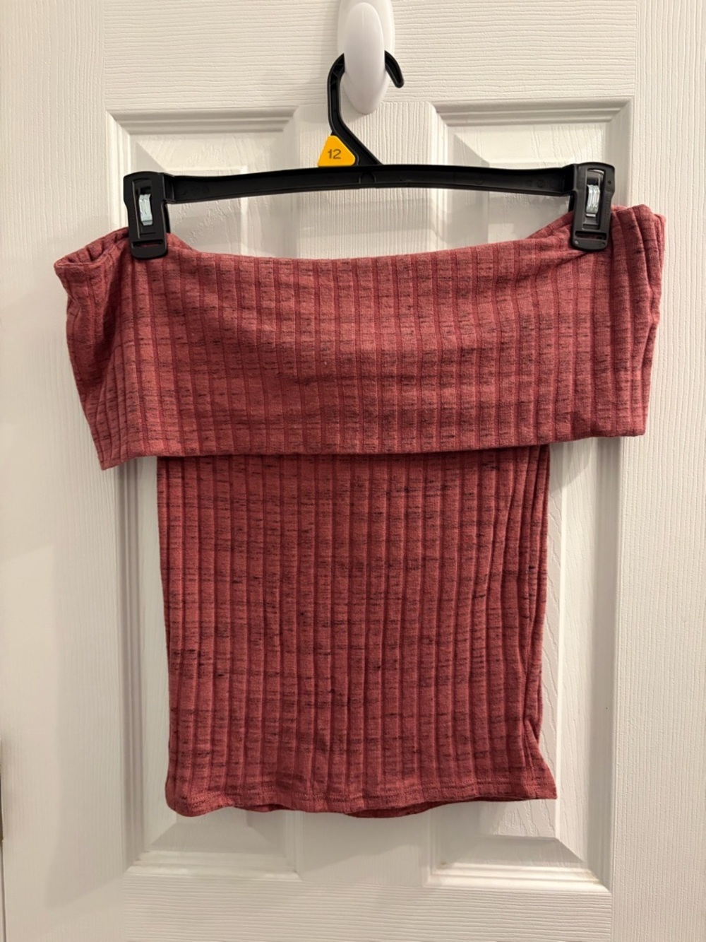 Express Off-the-Shoulder Ribbed Sweater Top - Picture 4 of 6